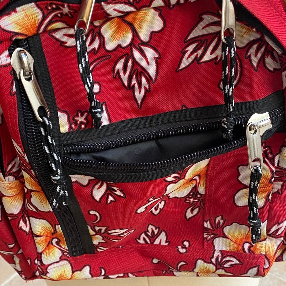 Floral Red Backpack - Picture 3 of 4